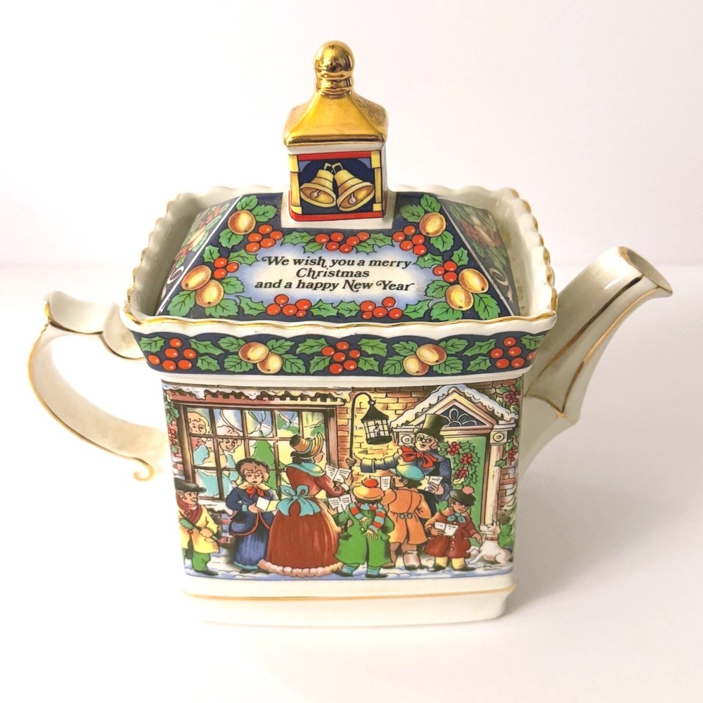 Sadler Teapot A Christmas Carol Victorian Carollers England Holiday Vintage Pot